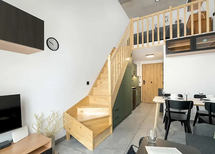 Apartament Pet Friendly Cozy With Balcony In By Renters